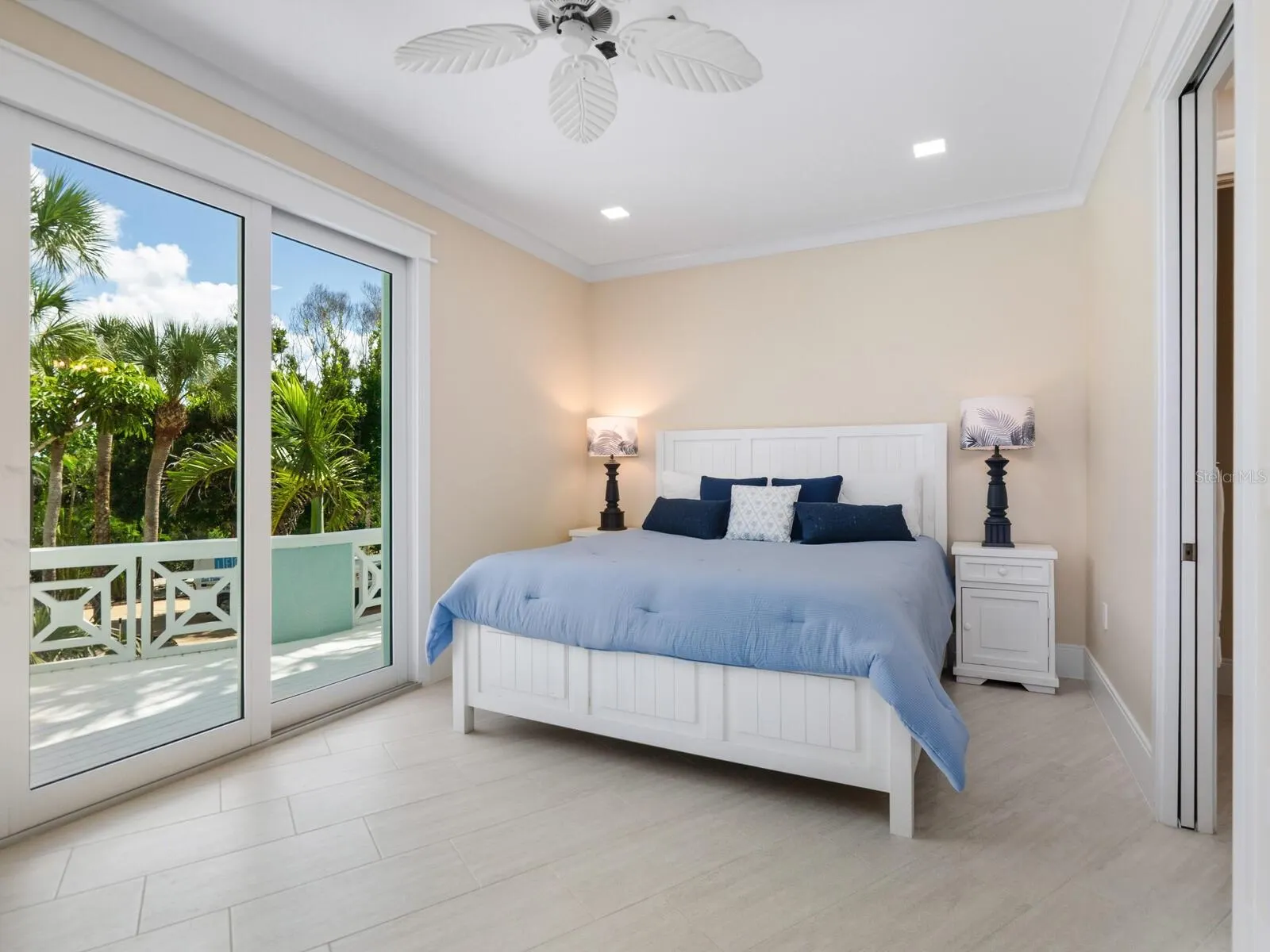 790 N MANASOTA KEY RD