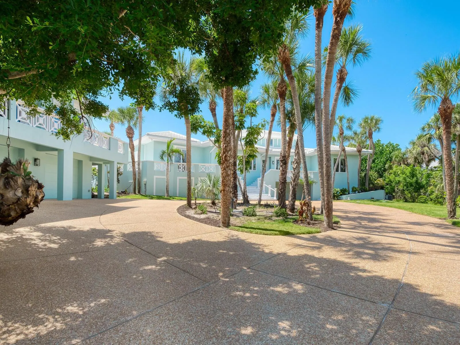790 N MANASOTA KEY RD