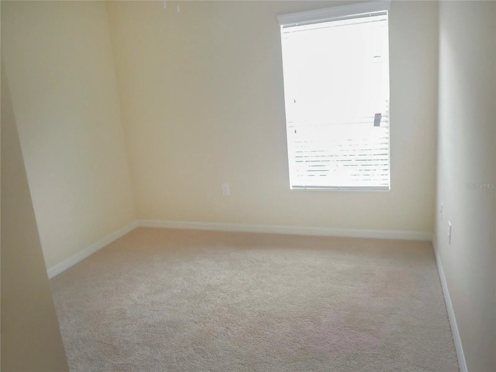 6409 PINE BREEZE RUN