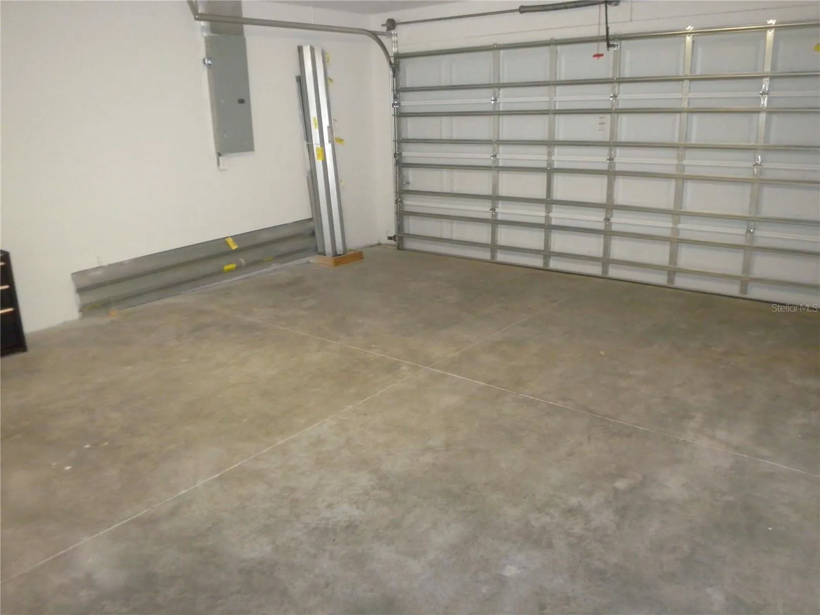 6409 PINE BREEZE RUN