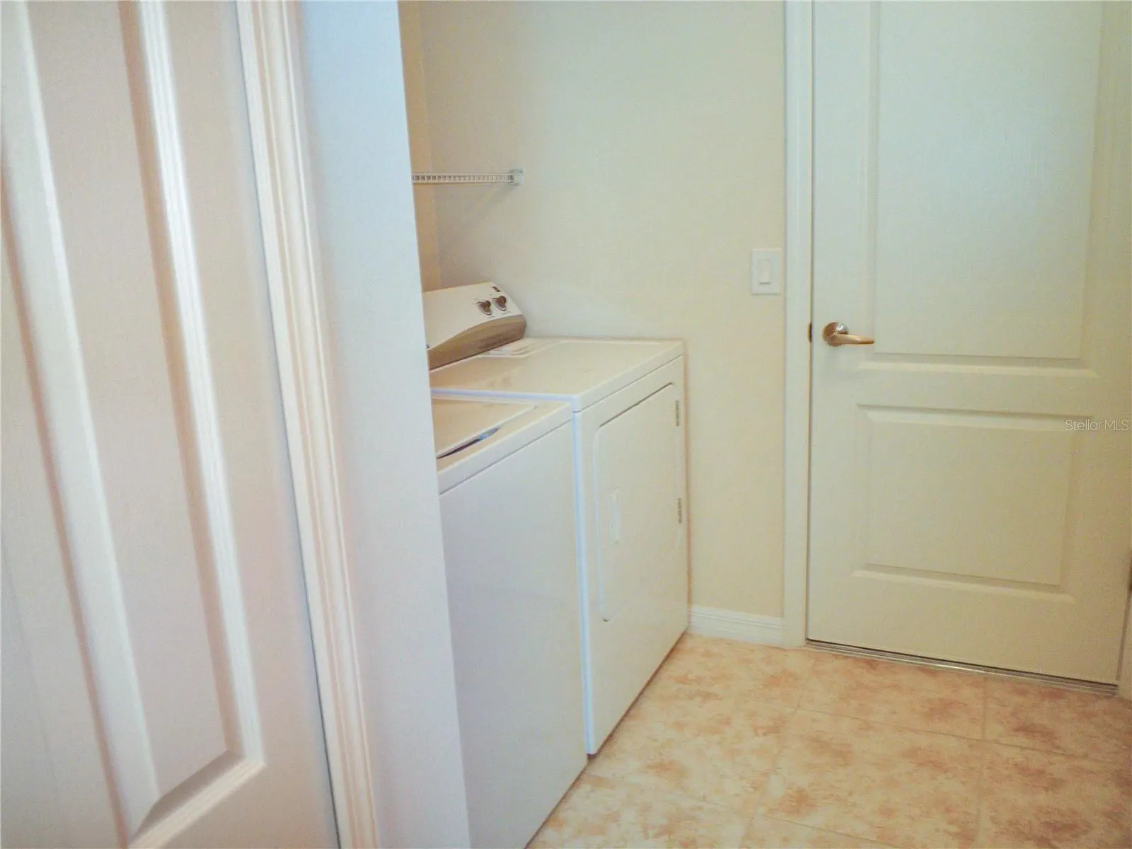 6409 PINE BREEZE RUN