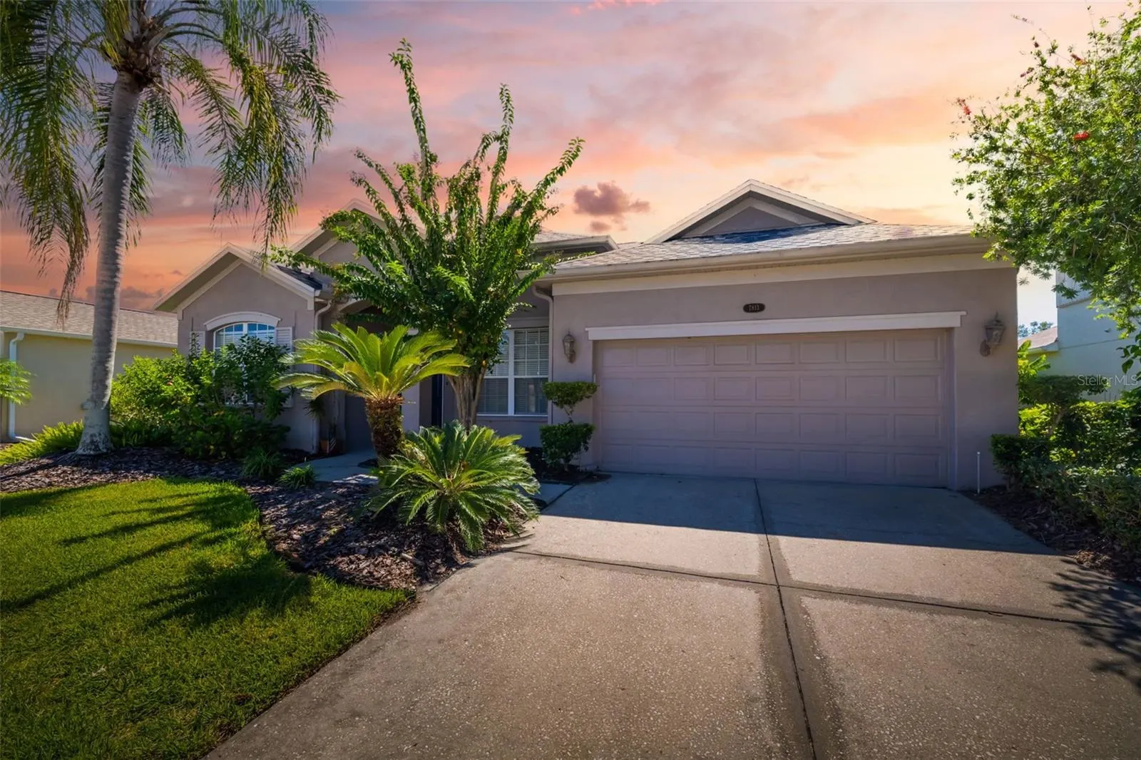 7813 CASTLEISLAND DR