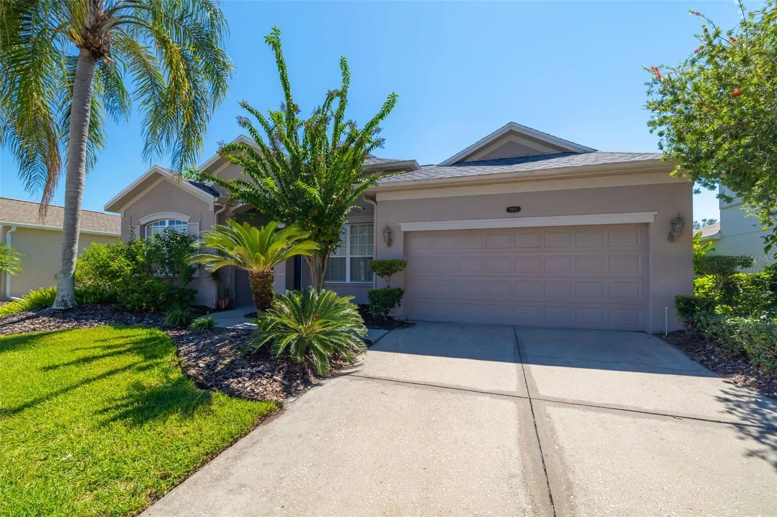 7813 CASTLEISLAND DR