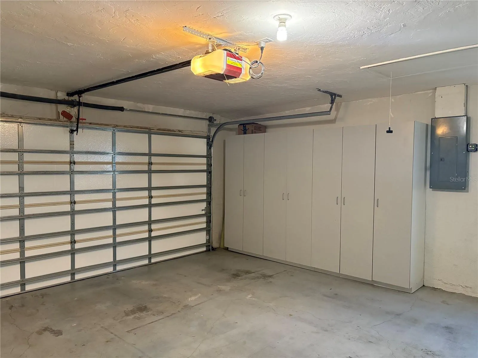 4051 WAIKIKI DR