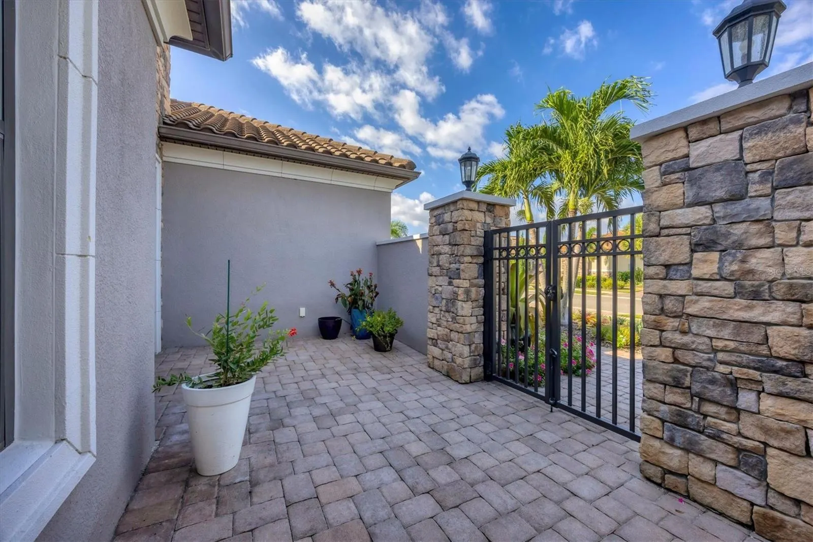 13216 MALACHITE DR
