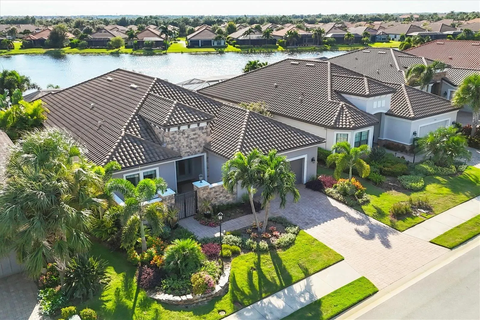 13216 MALACHITE DR