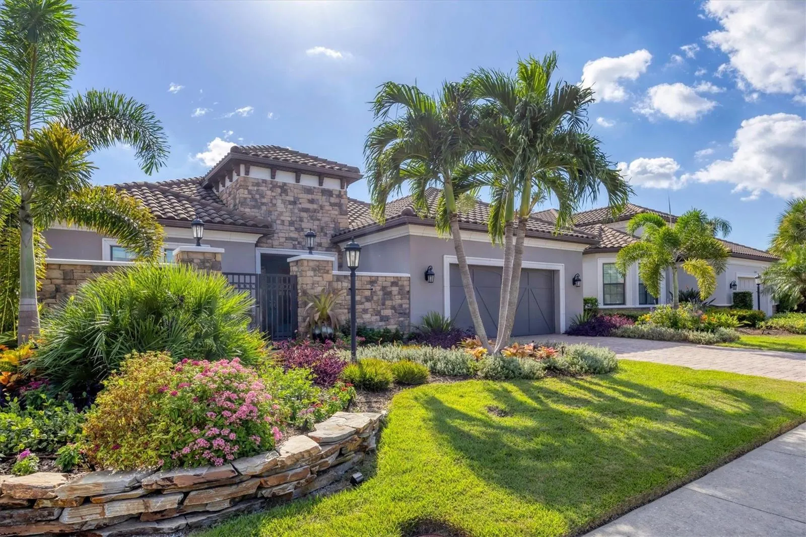 13216 MALACHITE DR