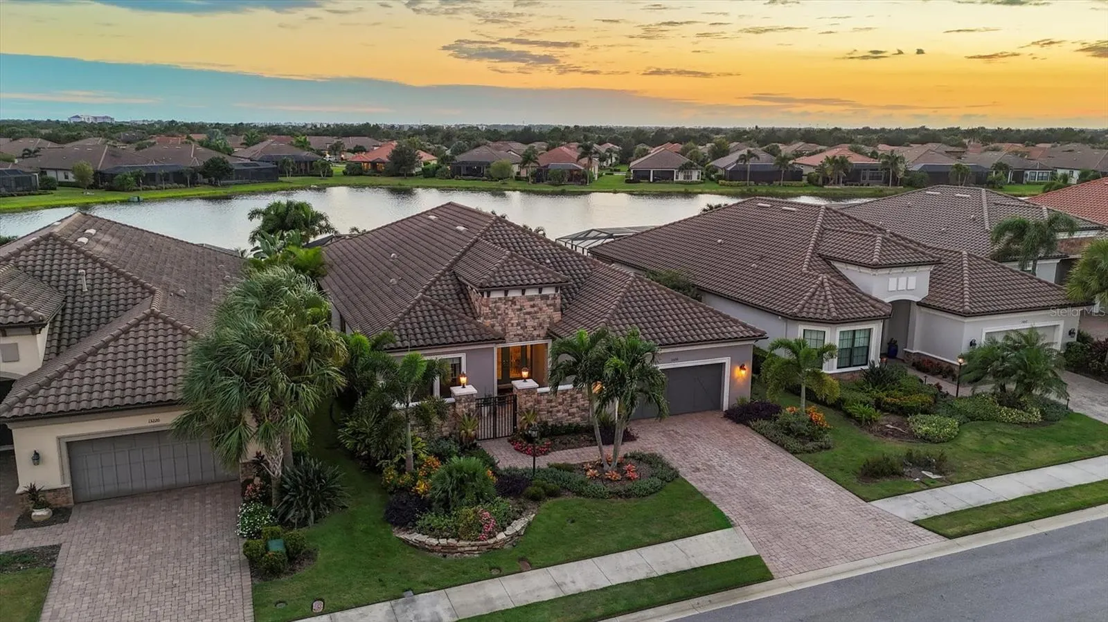 13216 MALACHITE DR