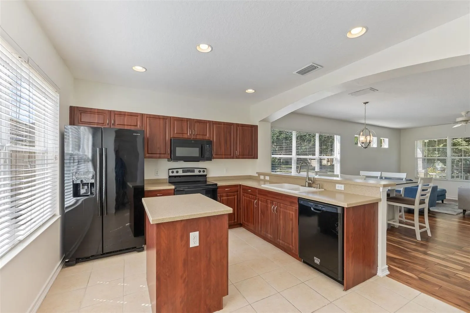 4710 FOREST CREEK TRL