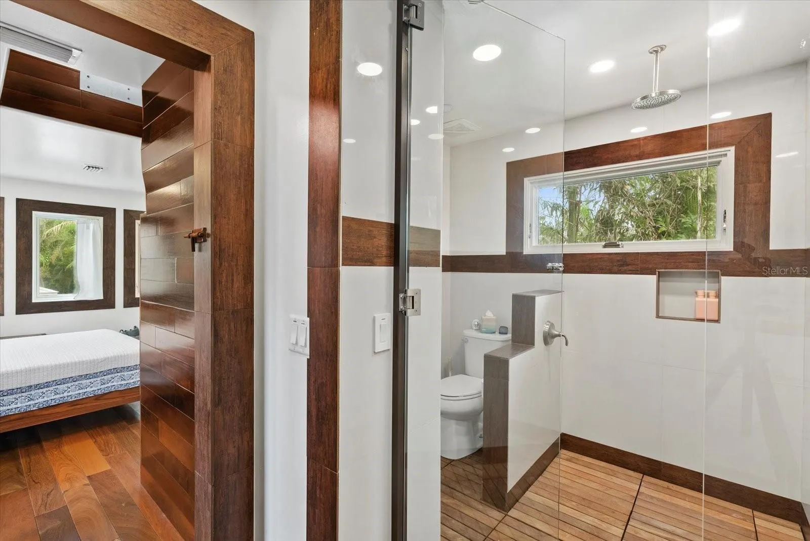 10216 46TH AVE W
