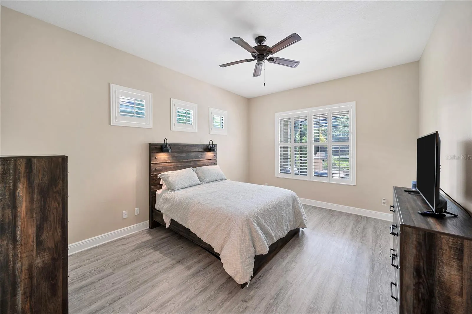 12154 THORNHILL CT