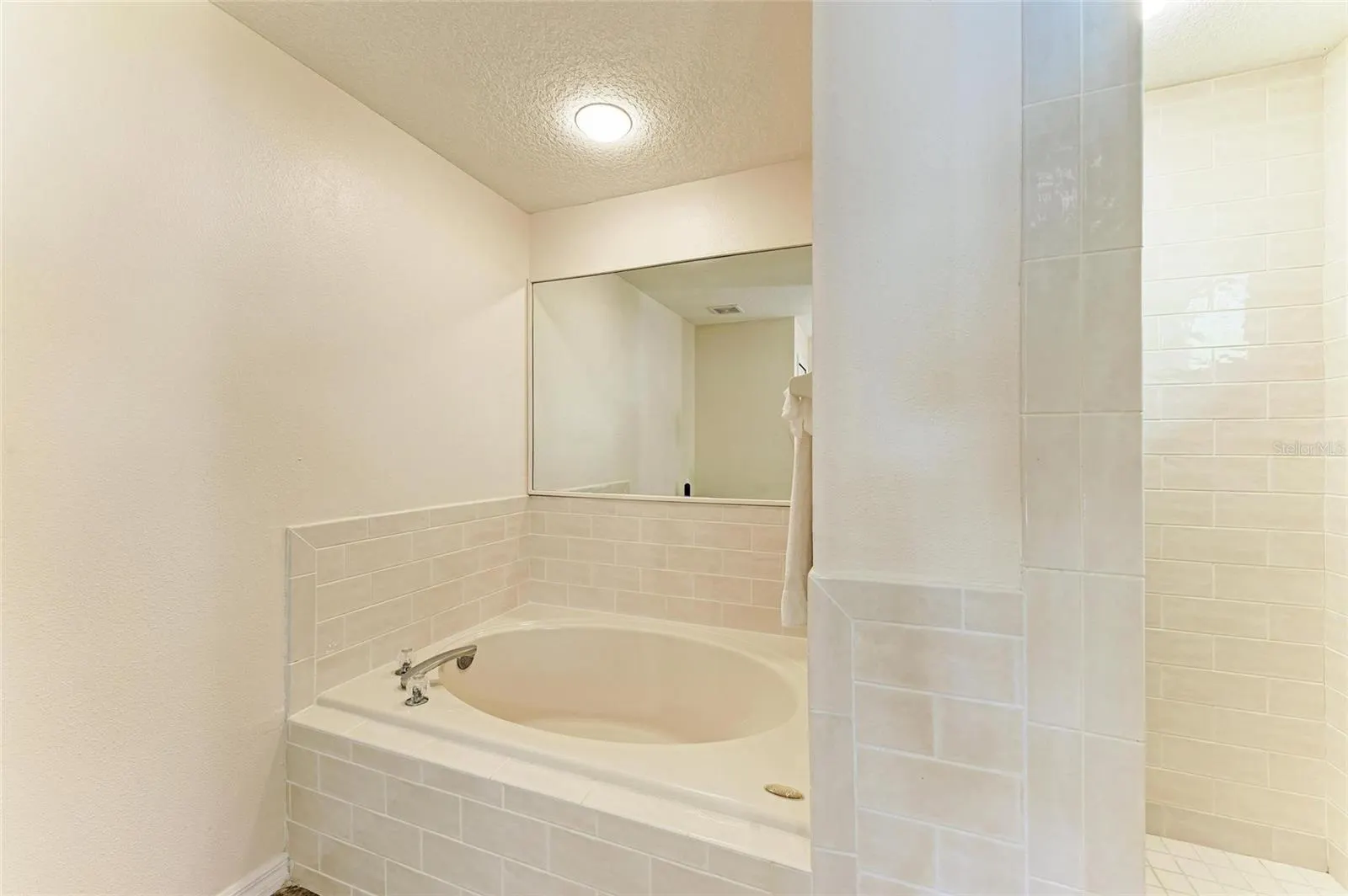 13631 4TH AVE NE