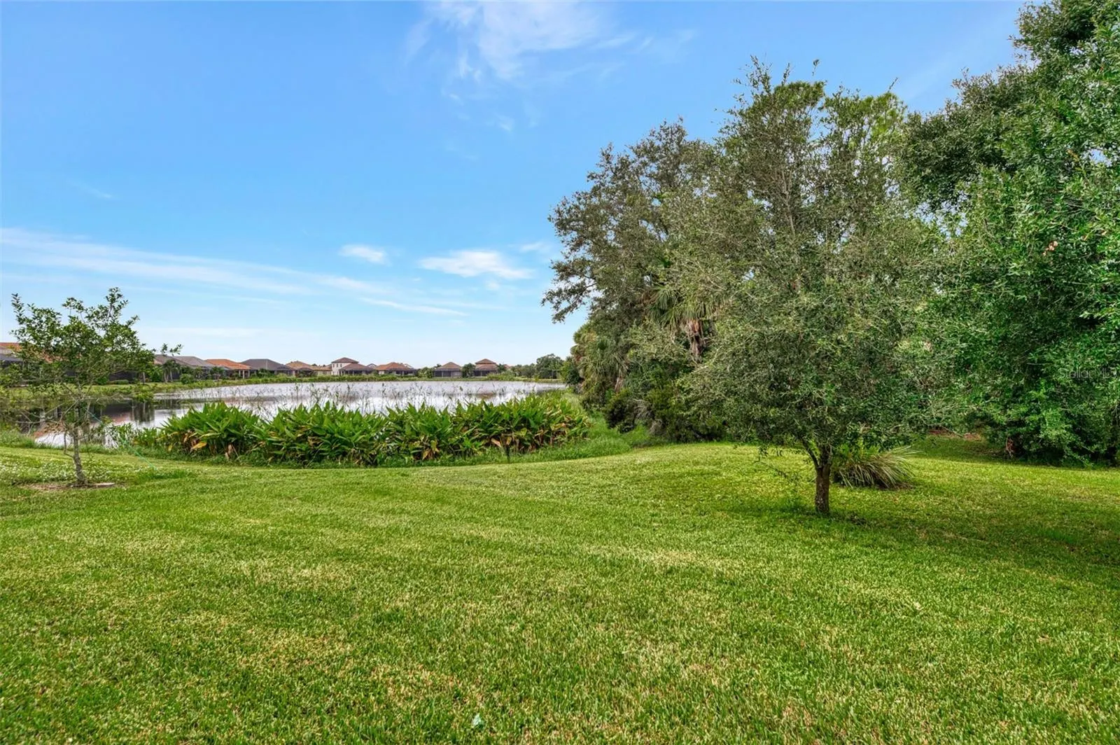 11880 HUNTERS CREEK RD