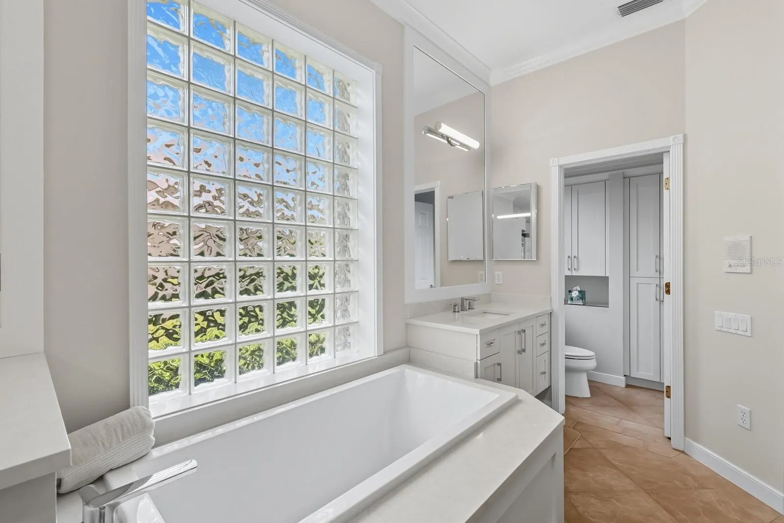 8160 COLLINGWOOD CT