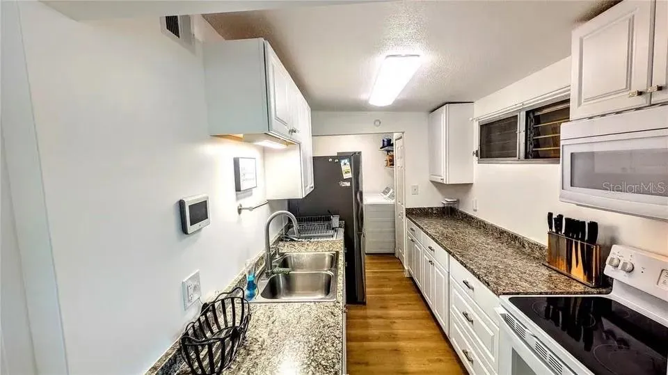 3751 PAPAI DR