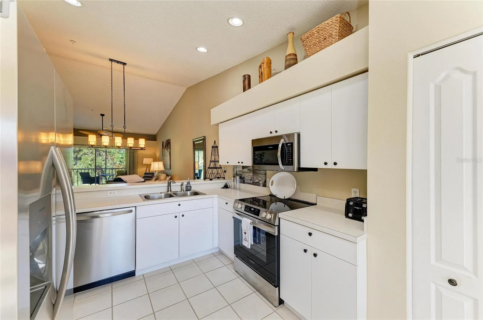 9470 HIGH GATE DR #2222, #2222