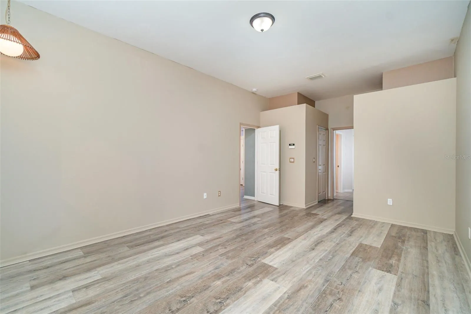 2725 SW 28TH PL