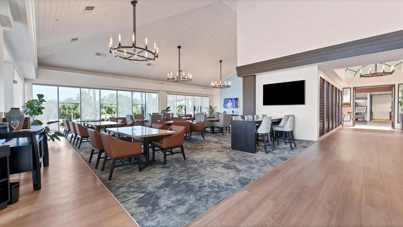 7728 CLUB LN