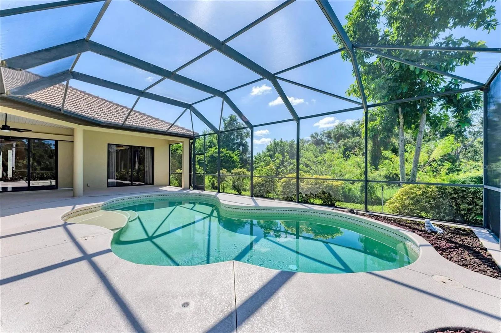 306 COUNTRY MEADOWS WAY