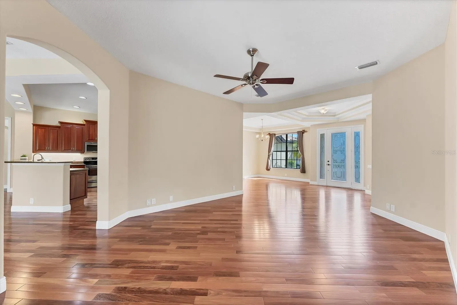306 COUNTRY MEADOWS WAY