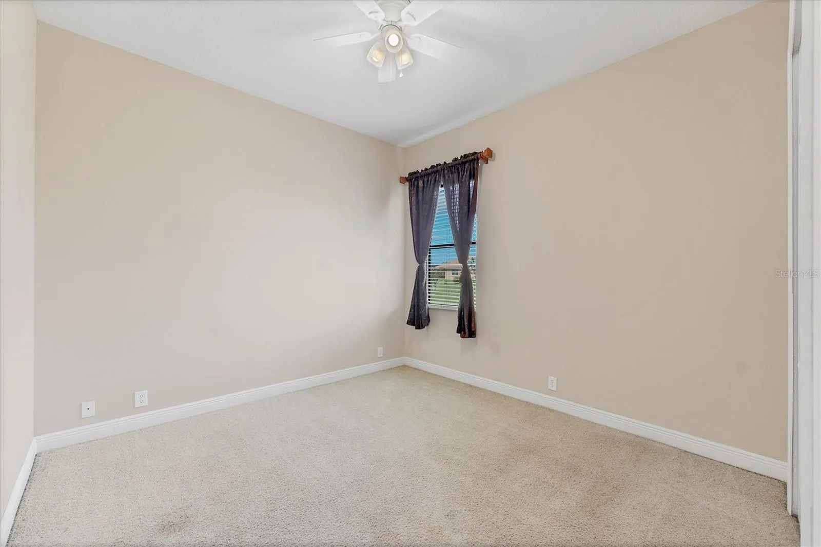 306 COUNTRY MEADOWS WAY