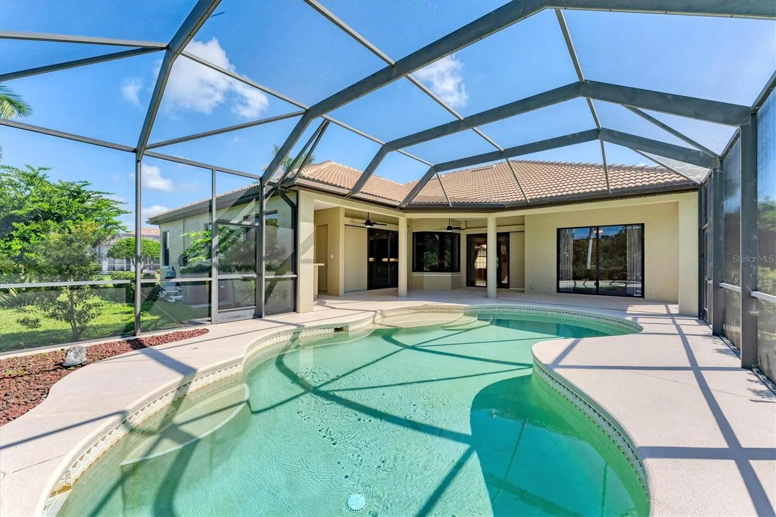 306 COUNTRY MEADOWS WAY