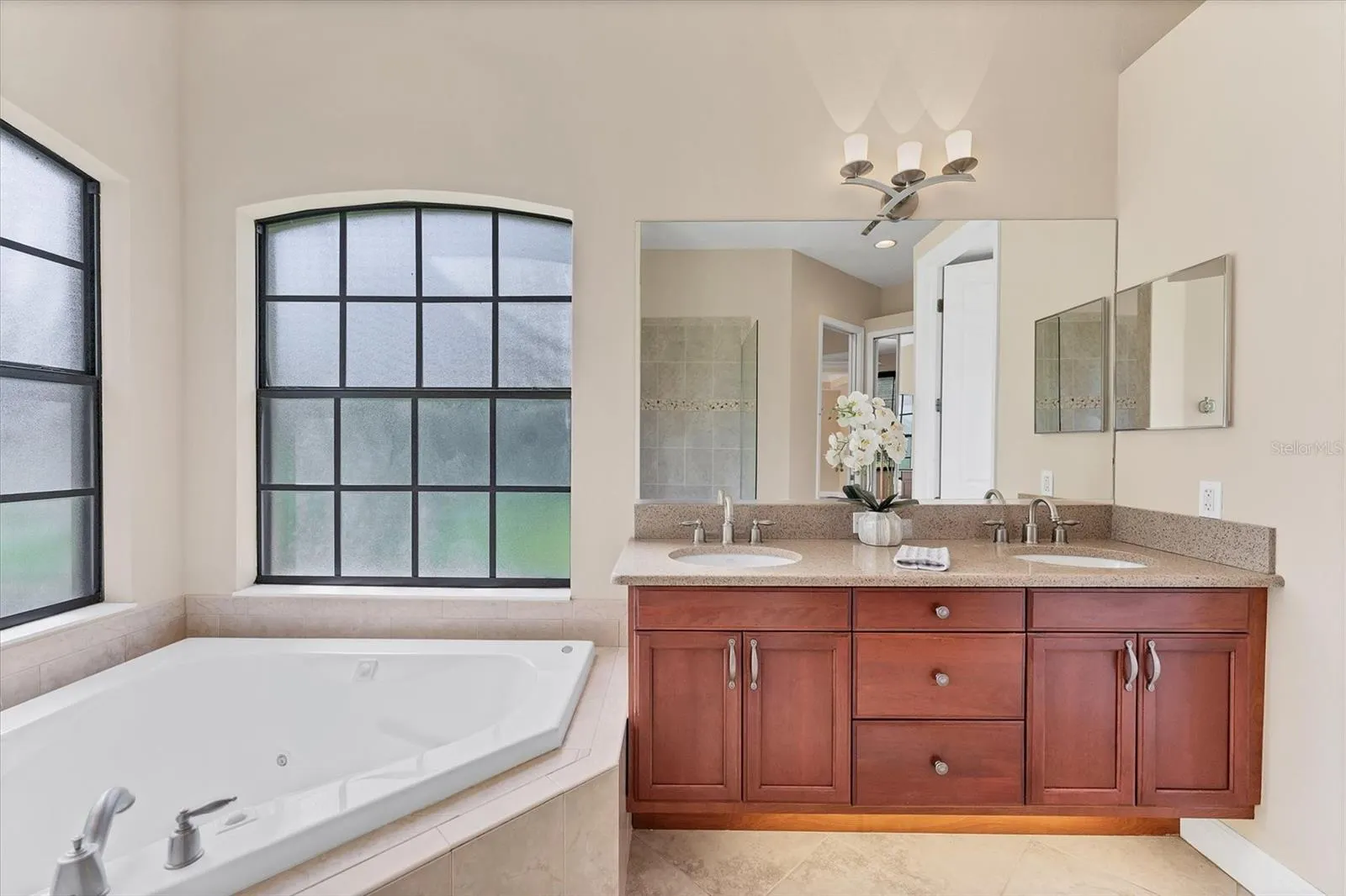 306 COUNTRY MEADOWS WAY