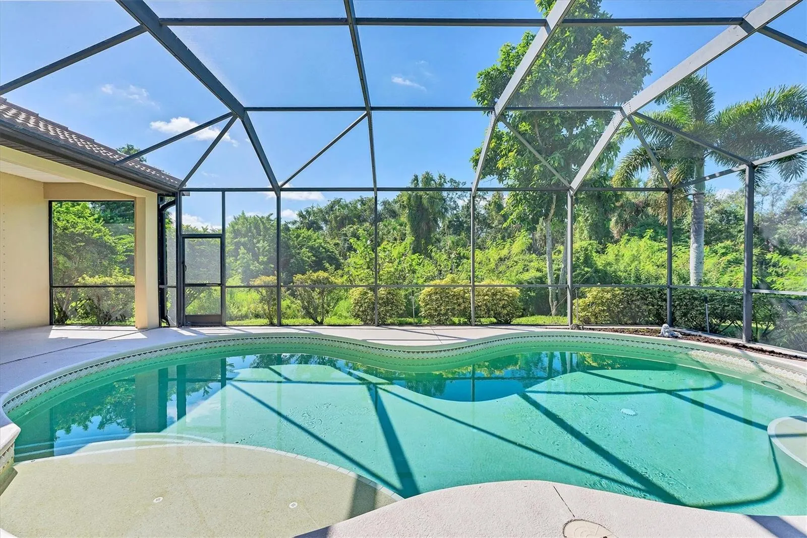 306 COUNTRY MEADOWS WAY