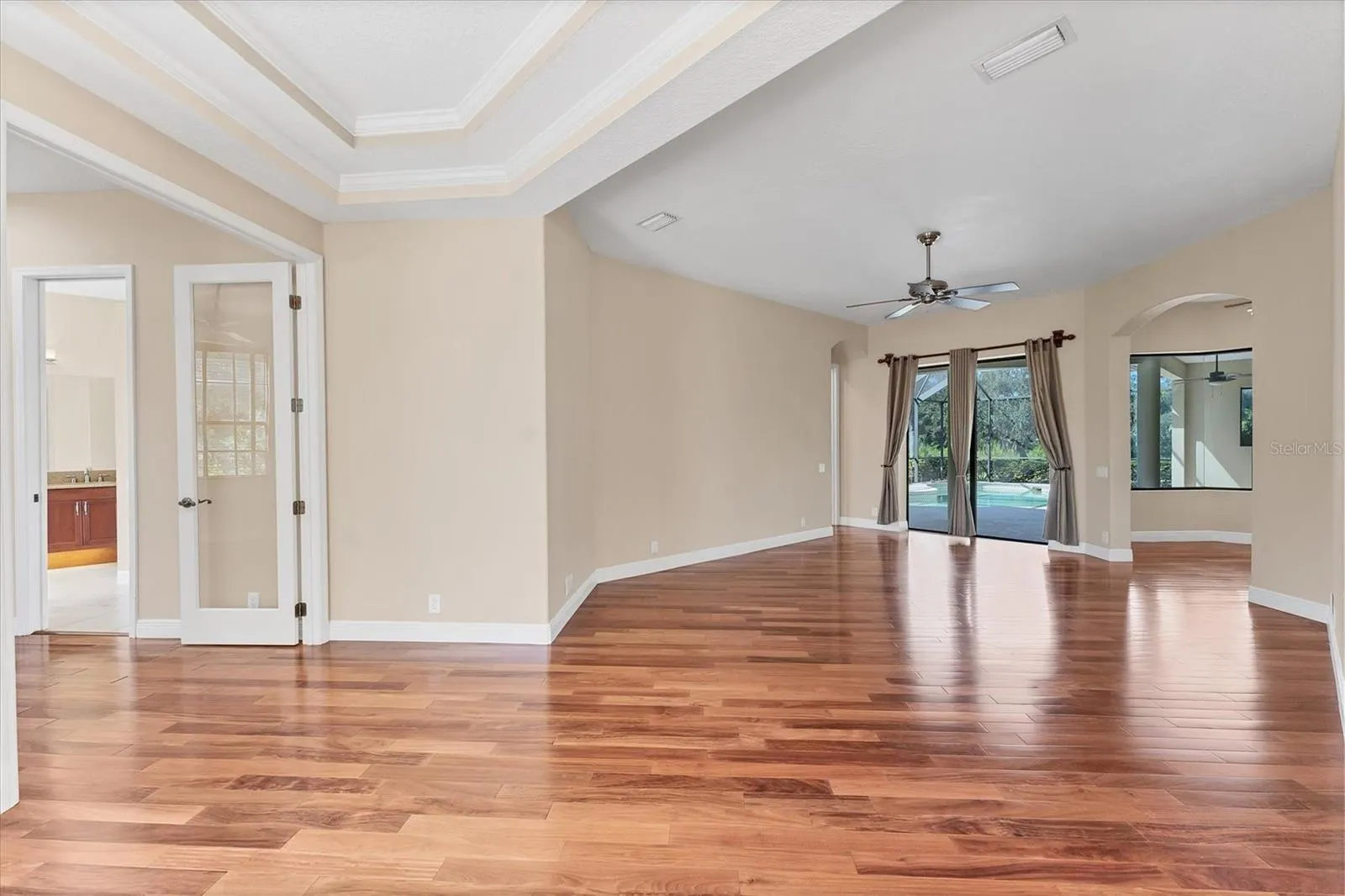 306 COUNTRY MEADOWS WAY