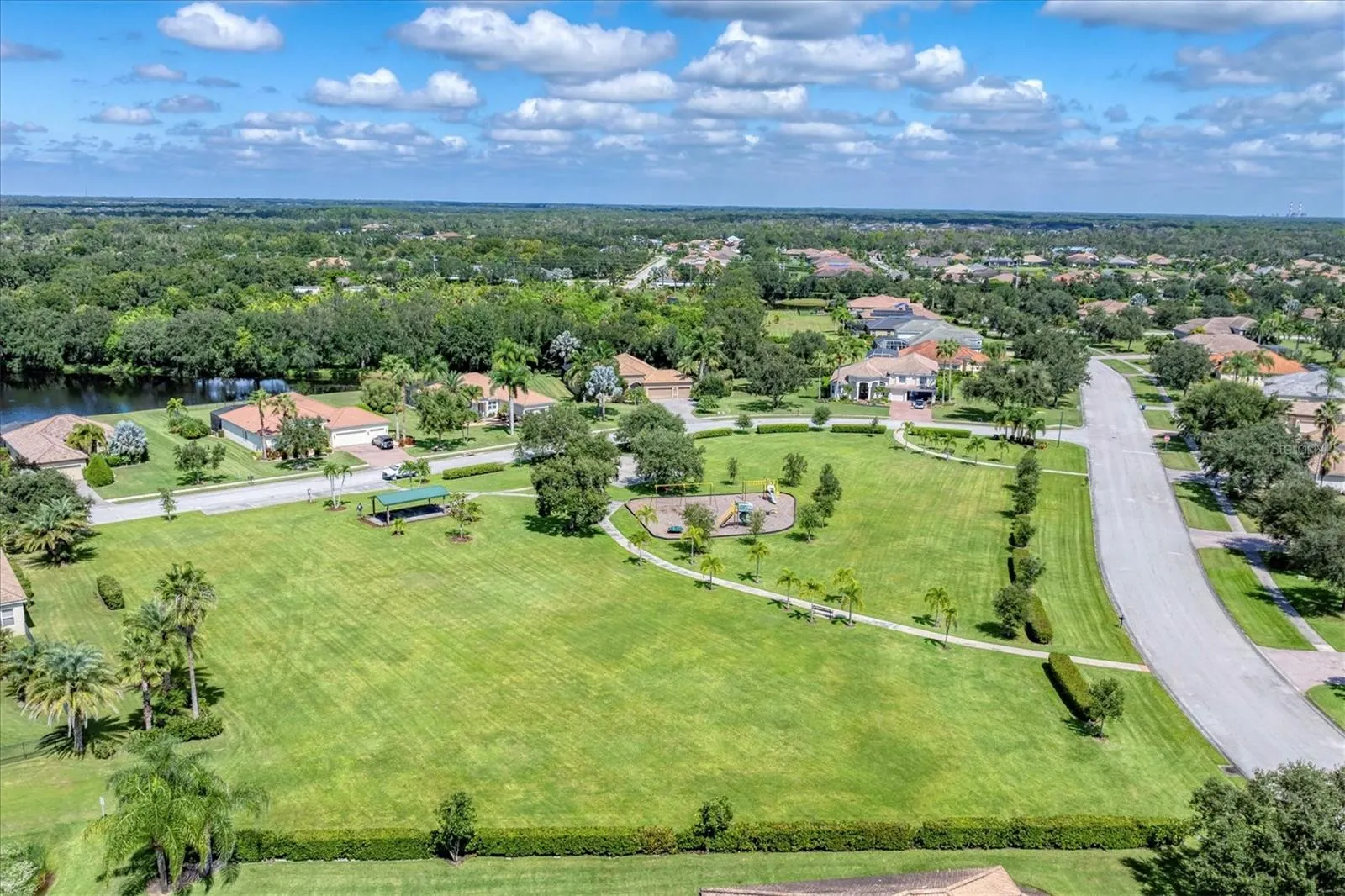 306 COUNTRY MEADOWS WAY