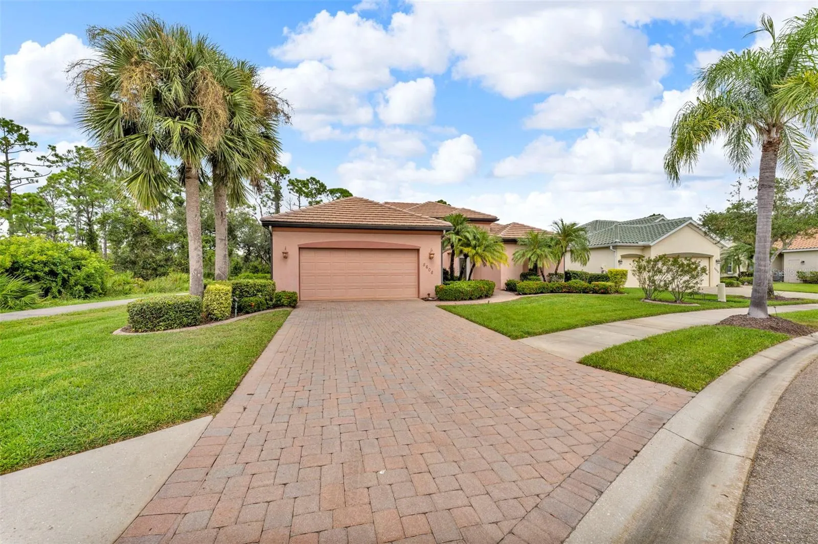 5608 WHITE IBIS DR