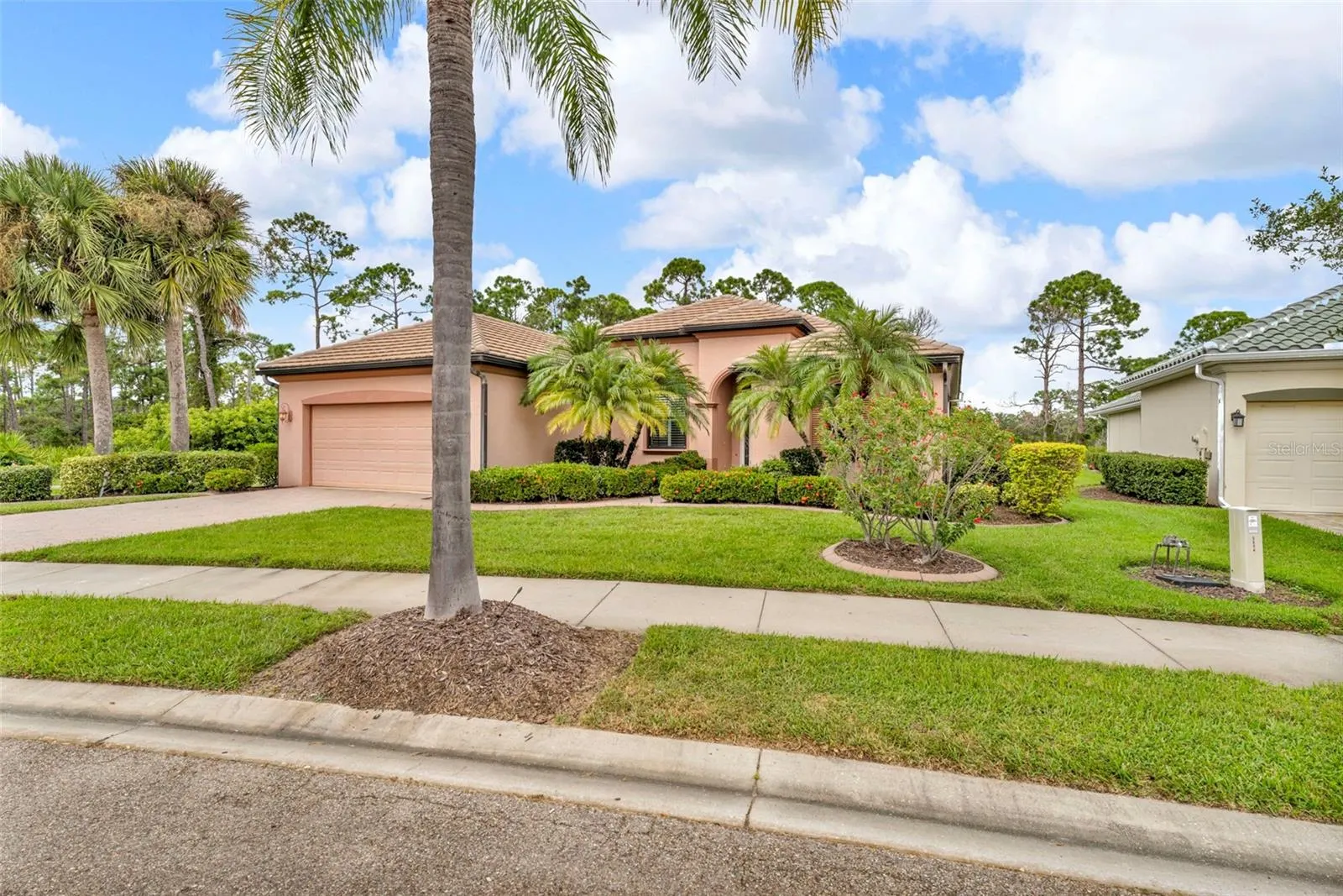 5608 WHITE IBIS DR