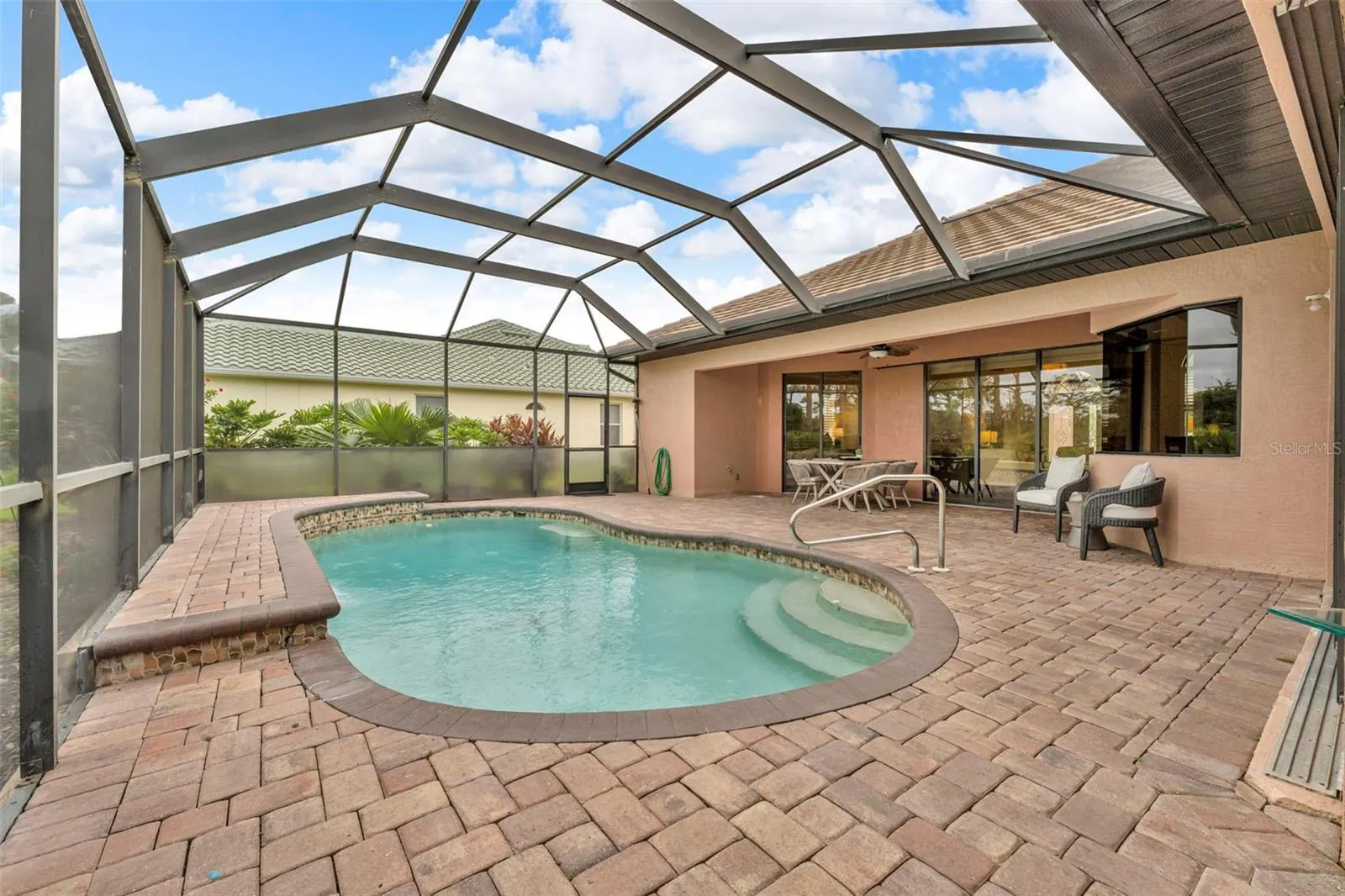 5608 WHITE IBIS DR