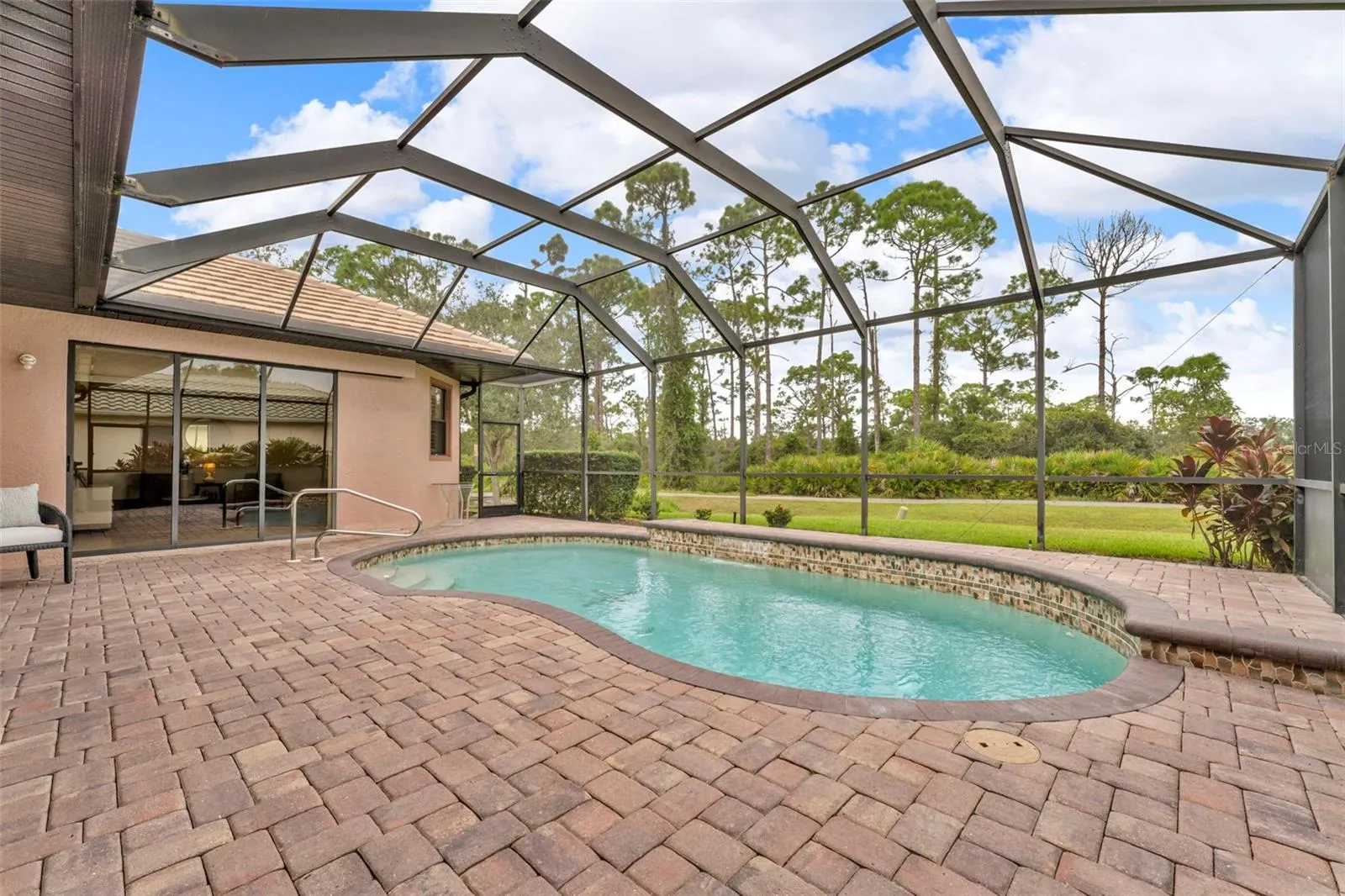 5608 WHITE IBIS DR