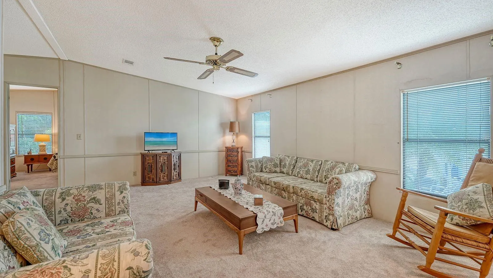 85 SOUTHWINDS DR