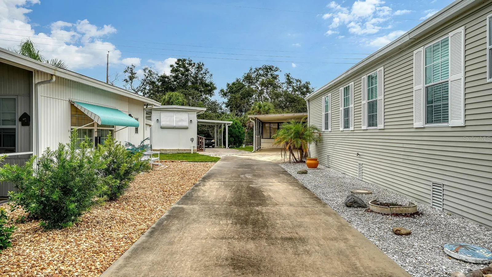 85 SOUTHWINDS DR