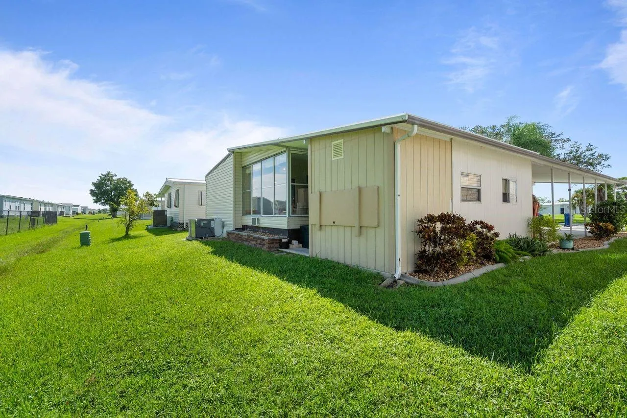 712 FAIRMOUNT DR