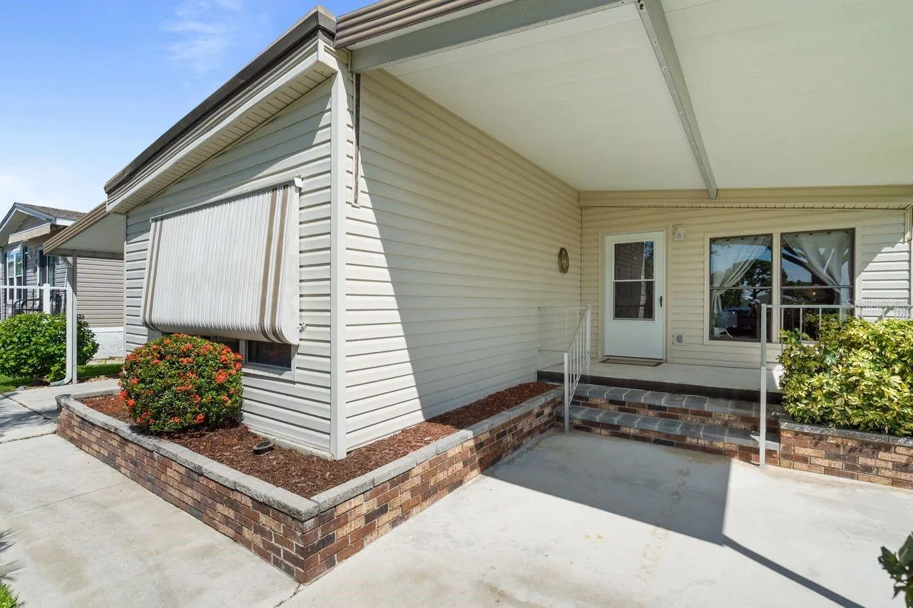 712 FAIRMOUNT DR