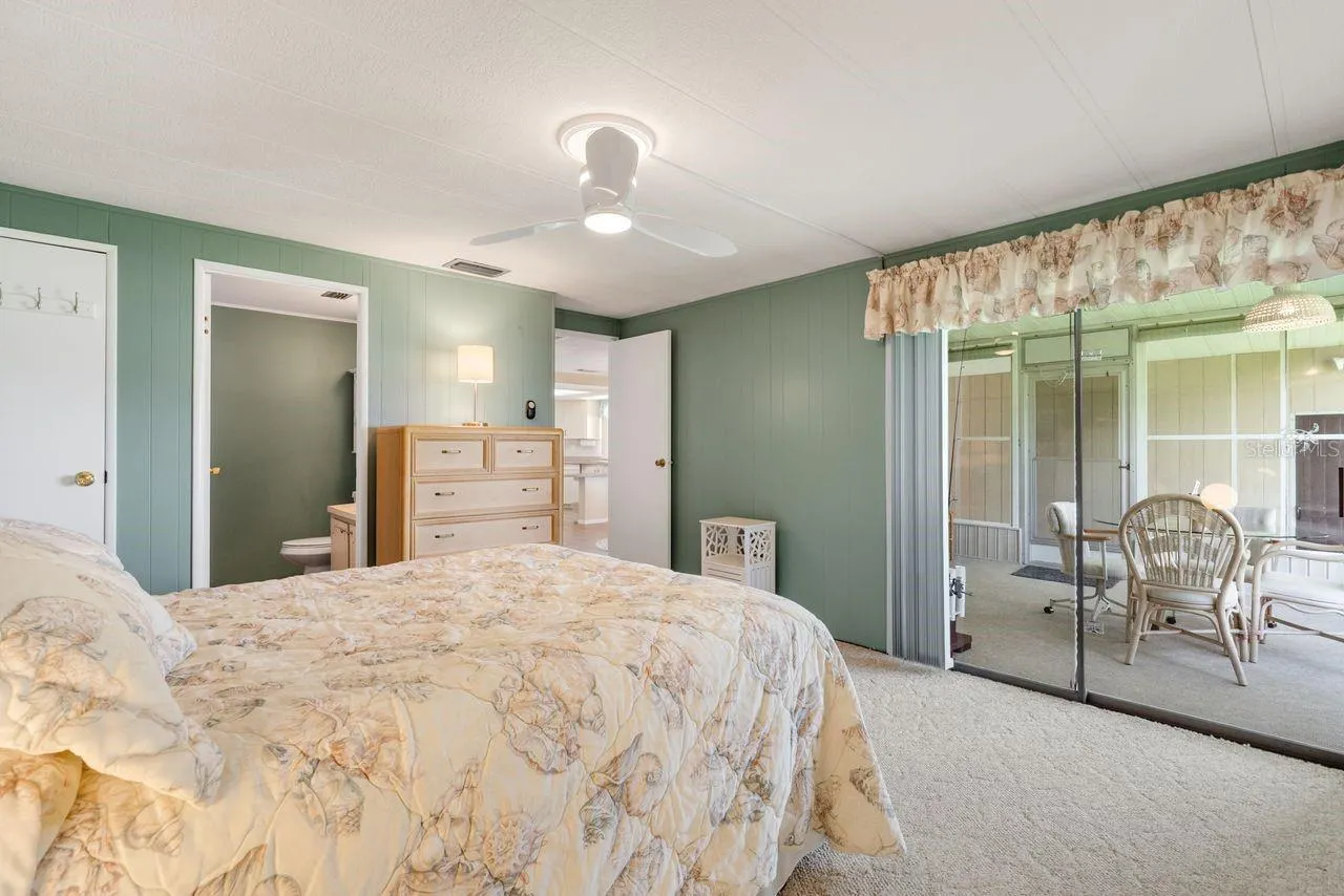 712 FAIRMOUNT DR