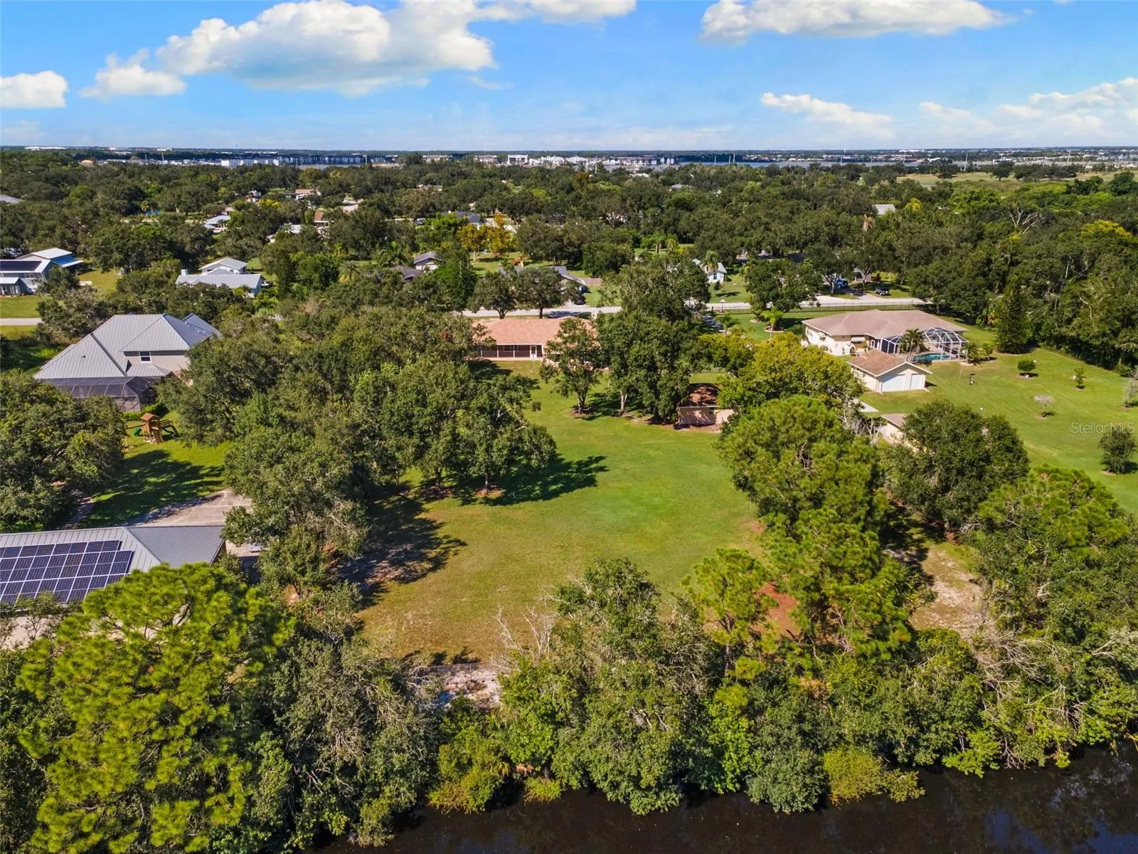 7267 CASTLE DR