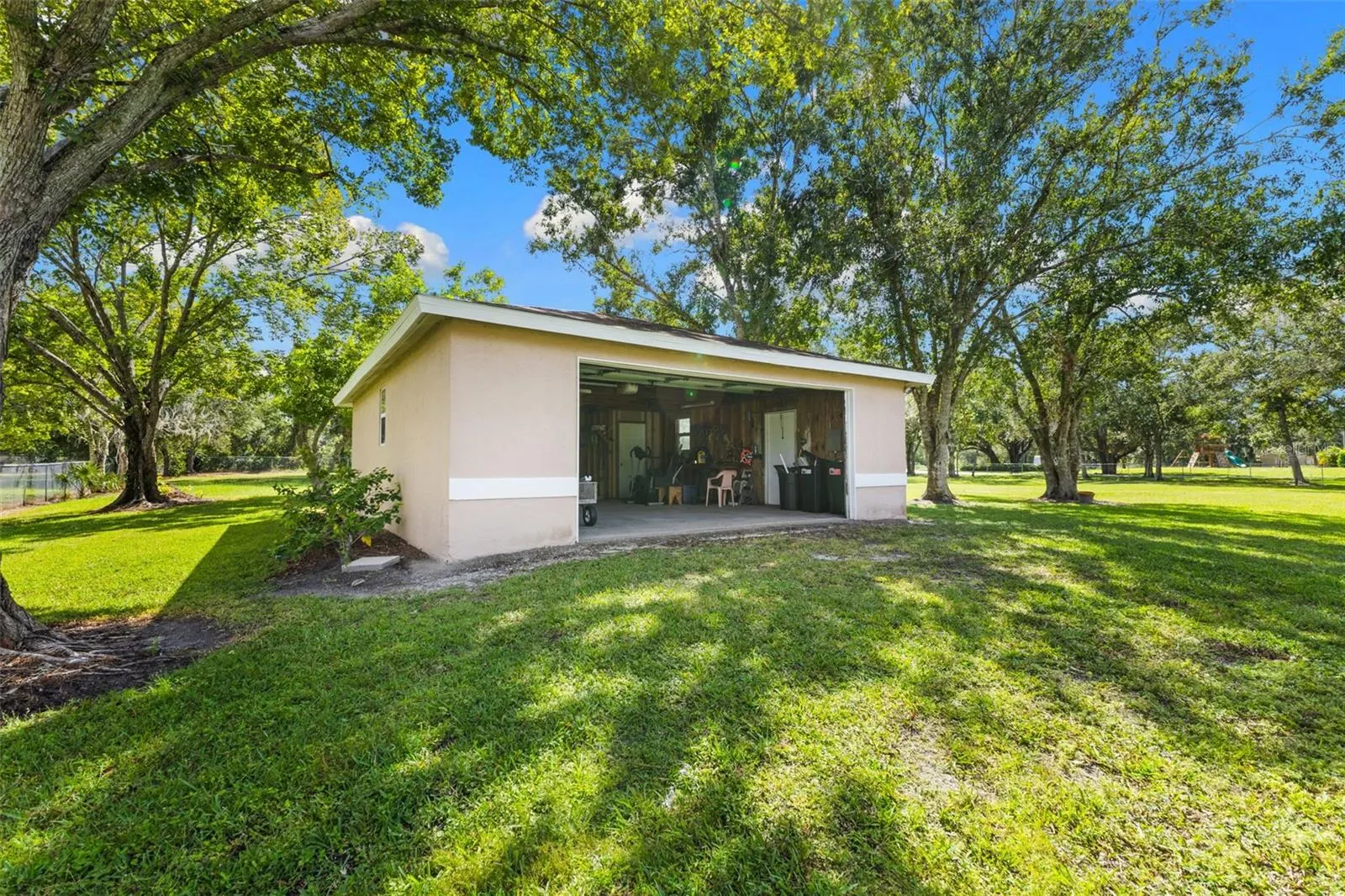 7267 CASTLE DR
