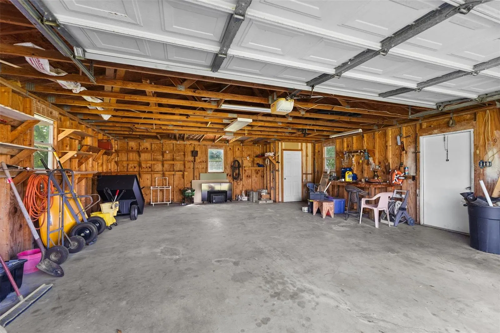 7267 CASTLE DR