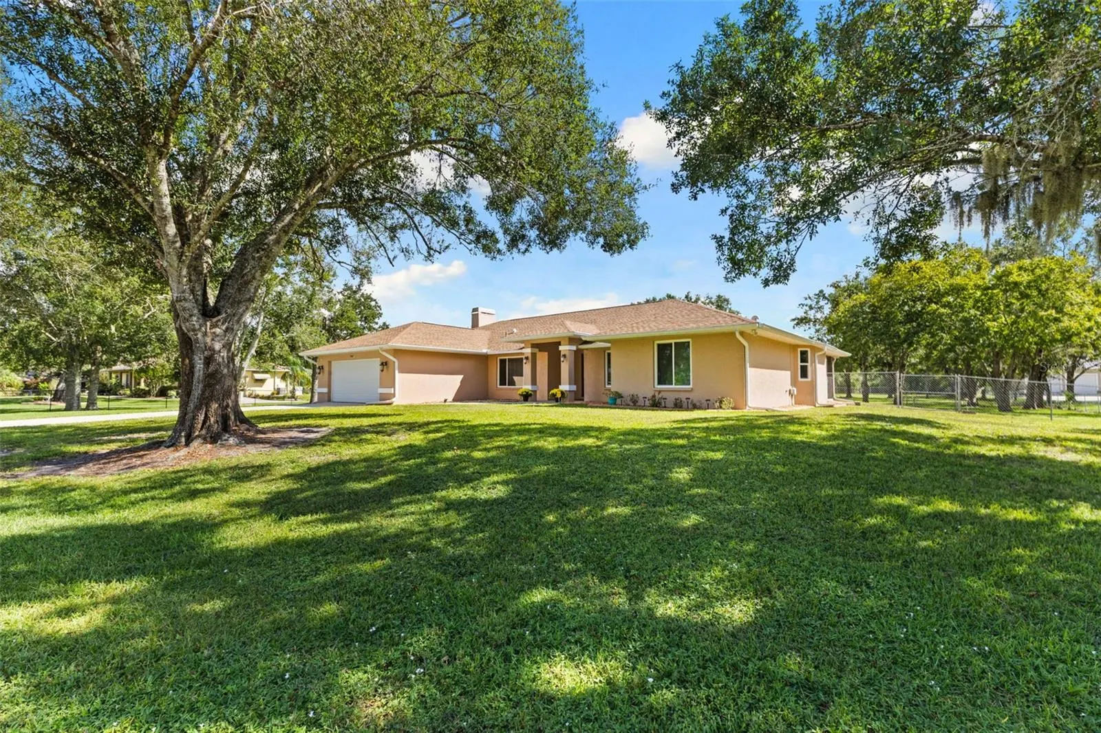 7267 CASTLE DR