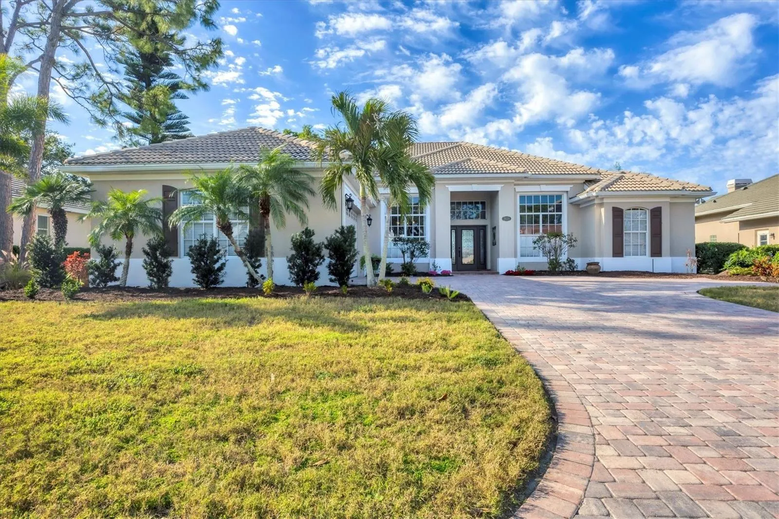 2020 CALUSA LAKES BLVD