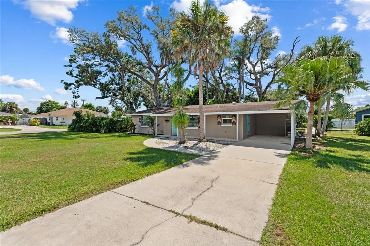 311 DORCHESTER DR