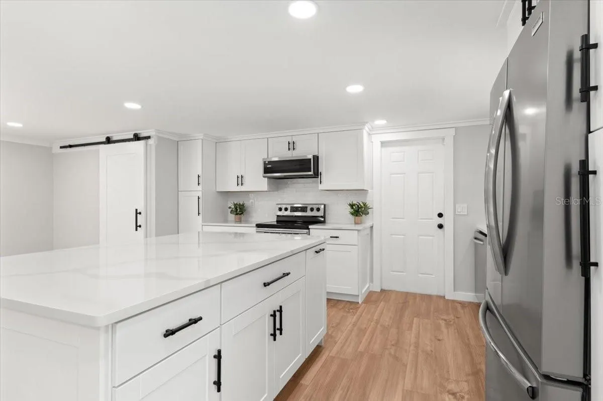 311 DORCHESTER DR