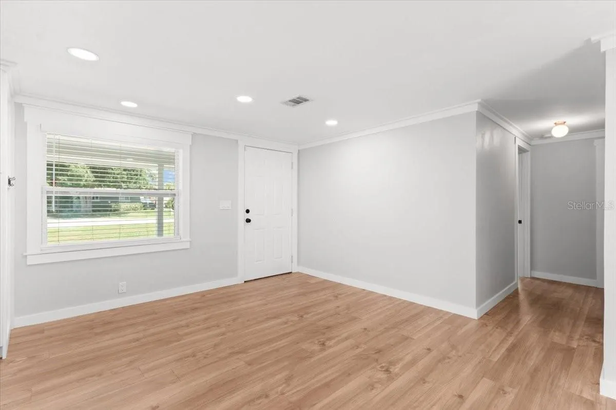 311 DORCHESTER DR