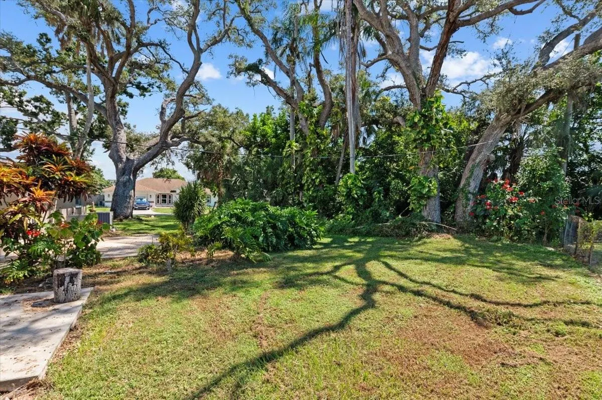 311 DORCHESTER DR