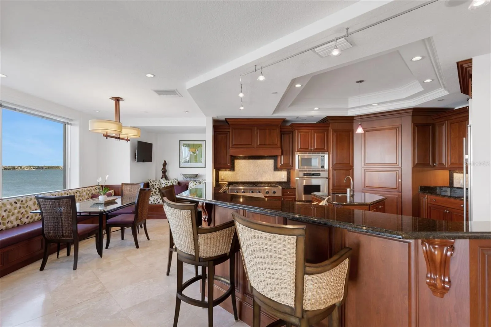 464 GOLDEN GATE PT #403, #403