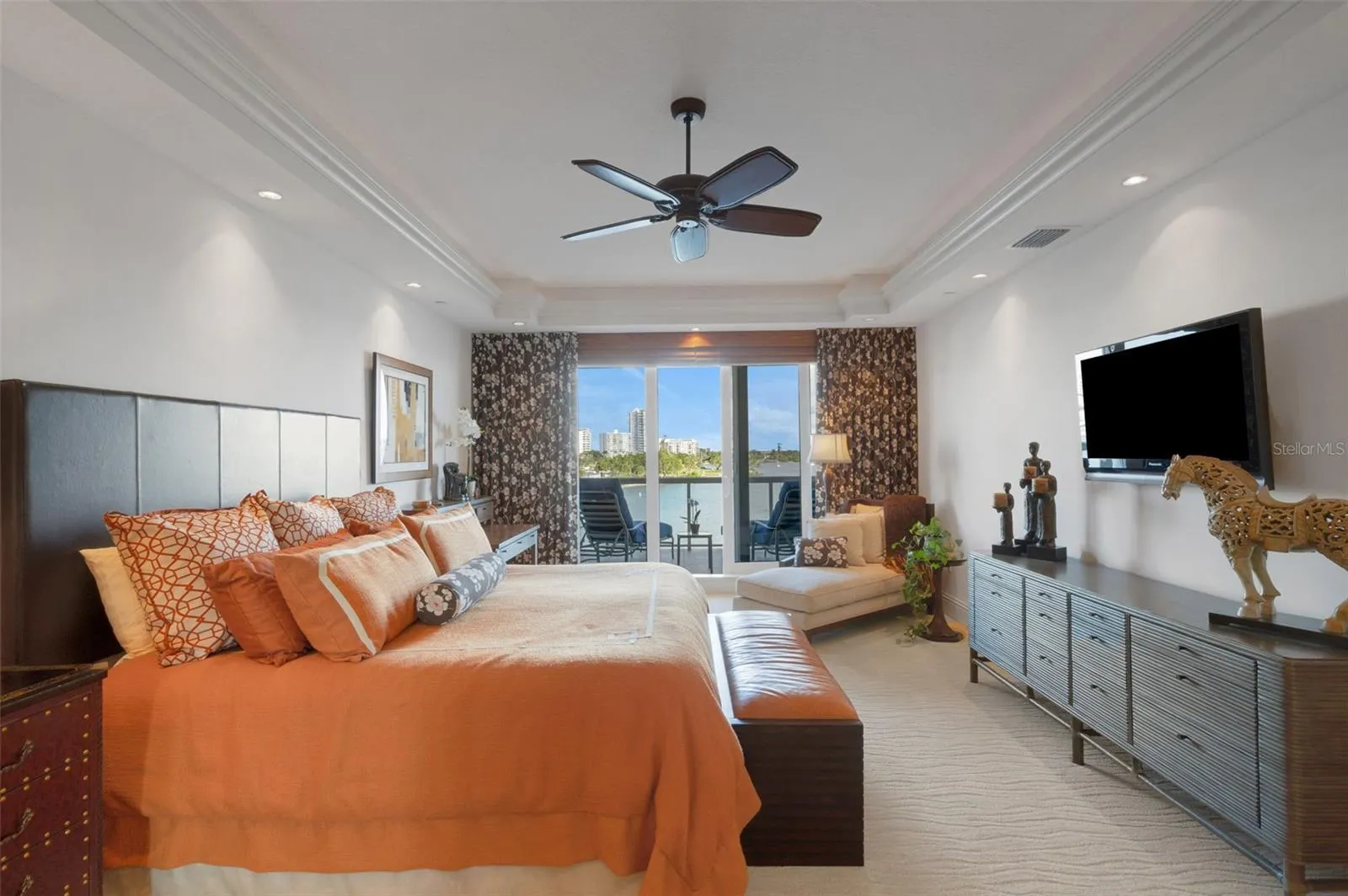 464 GOLDEN GATE PT #403, #403